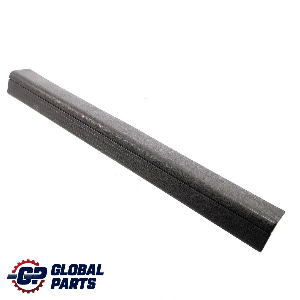 Rail Delantero Derecho Interior Tapa Embellecedor Puerta para Mercedes W204 con número de pieza A2046860036 Mercedes W204 Rail Delantero Derecho Interior Tapa Embellecedor Puerta - SKU A2046860036 - Número de pieza A2046860036