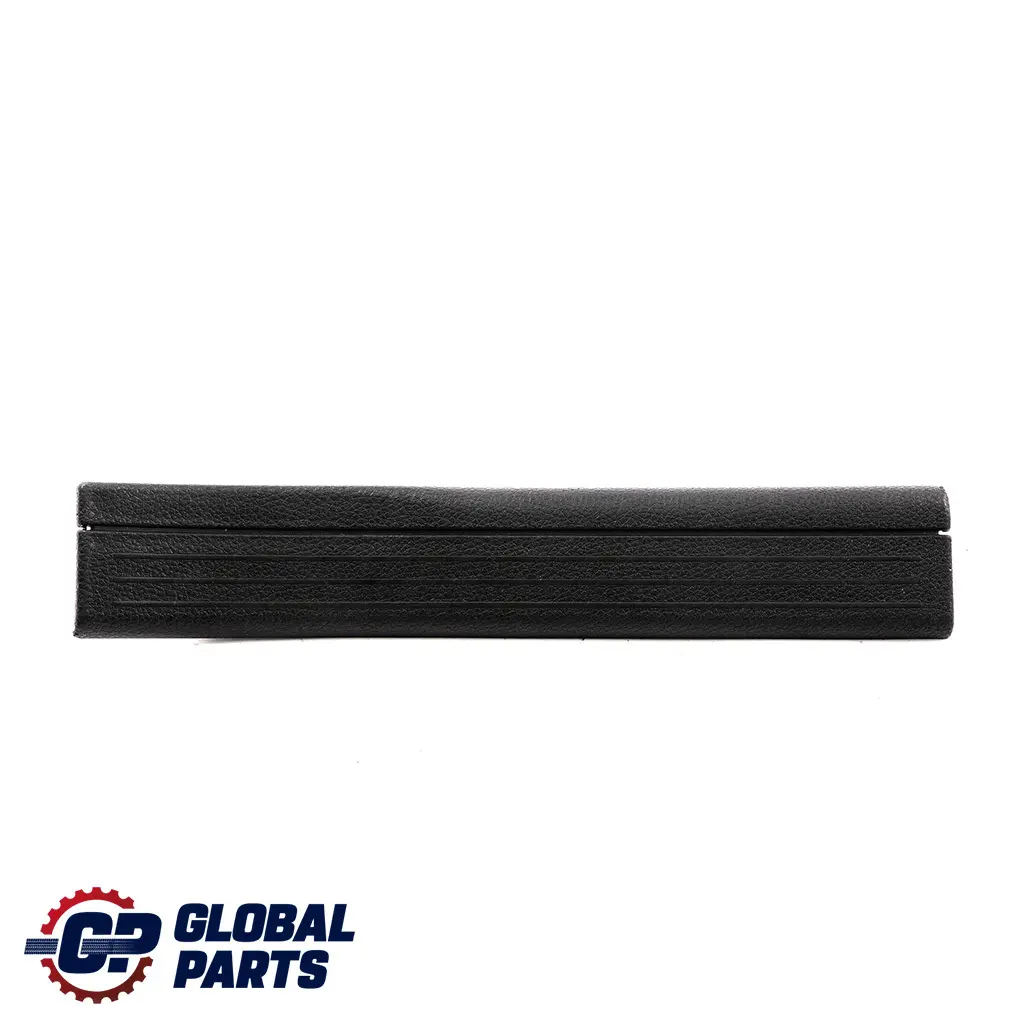 Rivestimento Soglia Porta Interna Posteriore Destro per Mercedes W204 con numero di parte A2046860236 Mercedes W204 Rivestimento Soglia Porta Interna Posteriore Destro - SKU A2046860236 - Numero di parte A2046860236