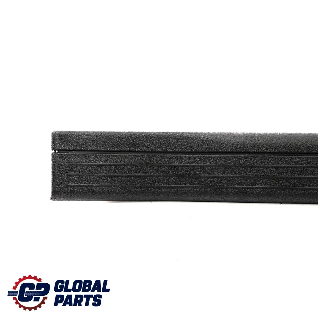 Garniture De Seuil De Porte Intérieure Arrière Droite pour Mercedes W204 à propos du numéro de pièce A2046860236 Mercedes W204 Garniture De Seuil De Porte Intérieure Arrière Droite - SKU A2046860236 - Numéro de pièce A2046860236