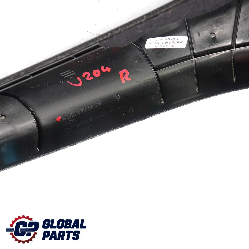 Panneau De Recouvrement Pilier Avant Droit Tissu Noir pour Mercedes W204 à propos du numéro de pièce A2046900025 Mercedes W204 Panneau De Recouvrement Pilier Avant Droit Tissu Noir - SKU A2046900025 - Numéro de pièce A2046900025