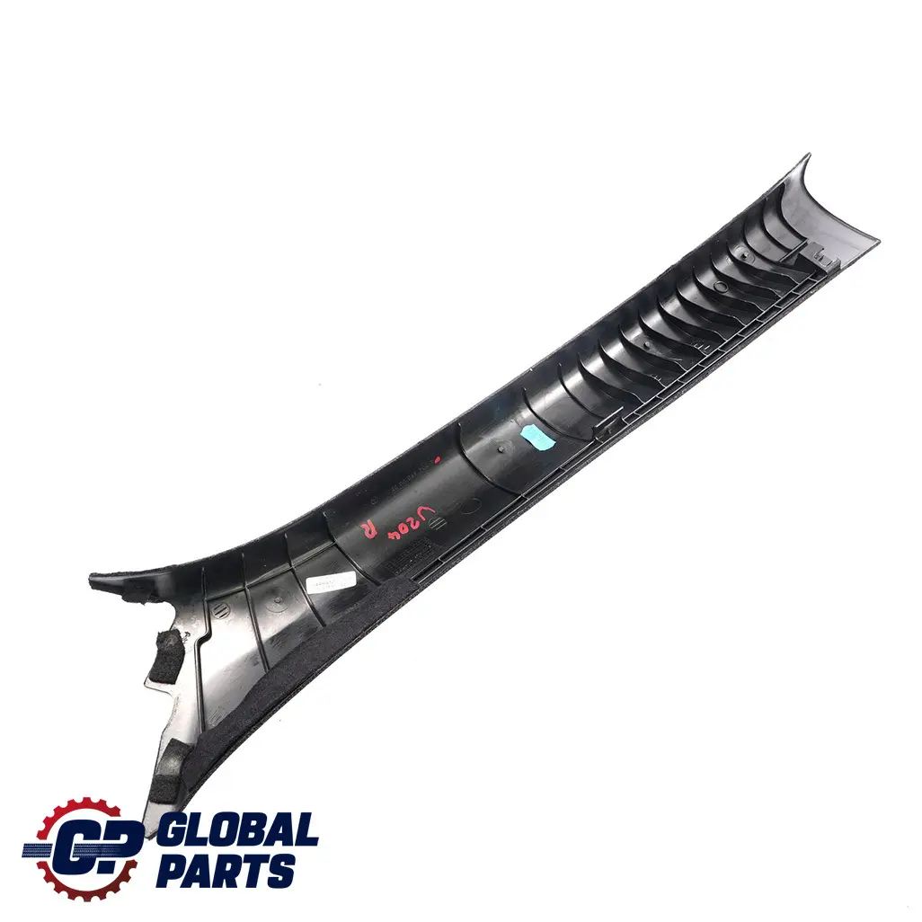 Panel De Cubierta Pilar Delantero Derecho Tela Negra para Mercedes W204 con número de pieza A2046900025 Mercedes W204 Panel De Cubierta Pilar Delantero Derecho Tela Negra - SKU A2046900025 - Número de pieza A2046900025