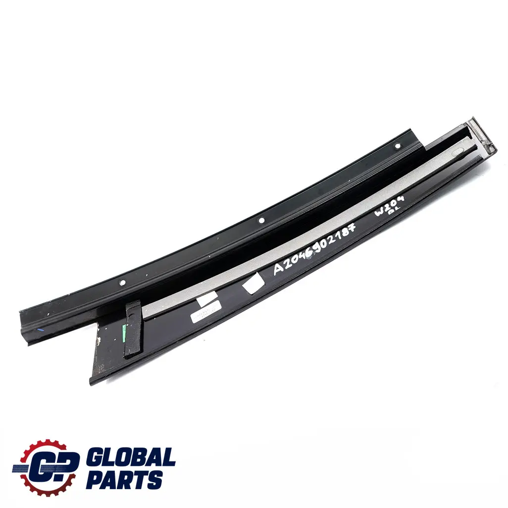 Mercedes W204 Coperchio montante B della porta posteriore sinistra - SKU A2046902187 - Numero di parte A2046902187