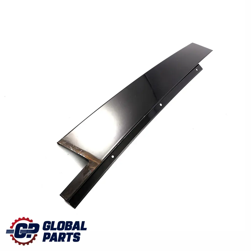 Rivestimento Montante B Portiera Posteriore Sinistra per Mercedes W204 con numero di parte A2046902187 Mercedes W204 Rivestimento Montante B Portiera Posteriore Sinistra - SKU A2046902187 - Numero di parte A2046902187