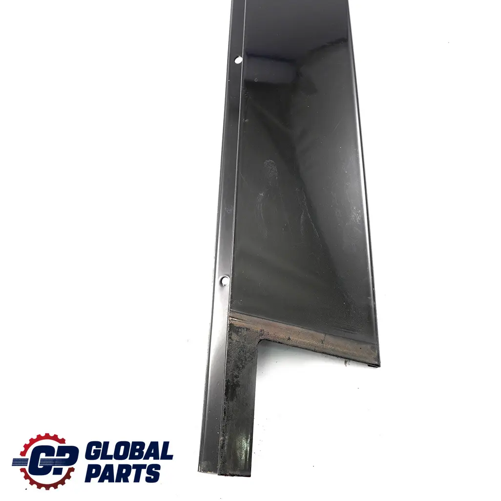 Embellecedor Pilar B La Puerta Trasera Derecha para Mercedes W204 con número de pieza A2046902287 Mercedes W204 Embellecedor Pilar B La Puerta Trasera Derecha - SKU A2046902287 - Número de pieza A2046902287