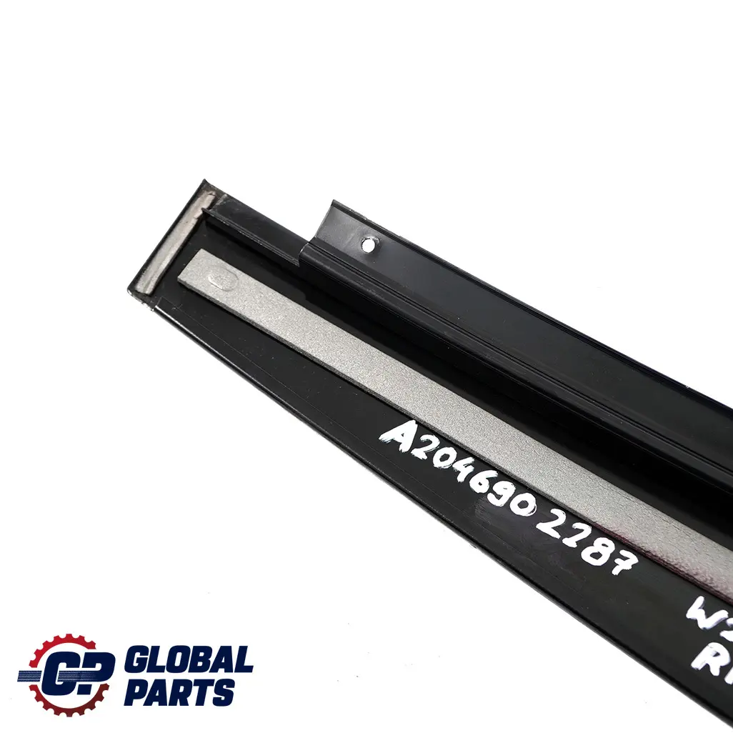 Mercedes W204 Rivestimento Montante B Portiera Posteriore Destra - SKU A2046902287 - Numero di parte A2046902287