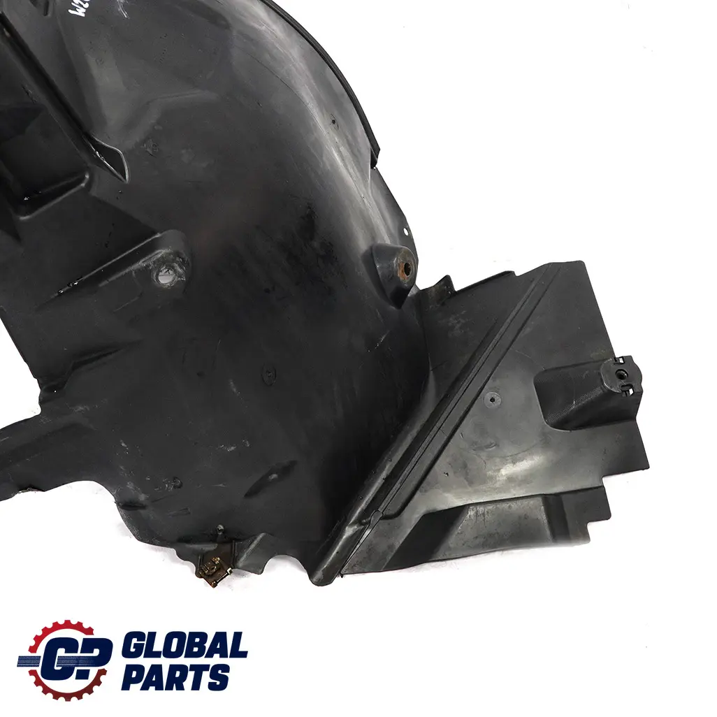 Guardabarros Delantero Derecho Panel Sección Trasera para Mercedes W204 con número de pieza A2046902830 Mercedes W204 Guardabarros Delantero Derecho Panel Sección Trasera - SKU A2046902830 - Número de pieza A2046902830