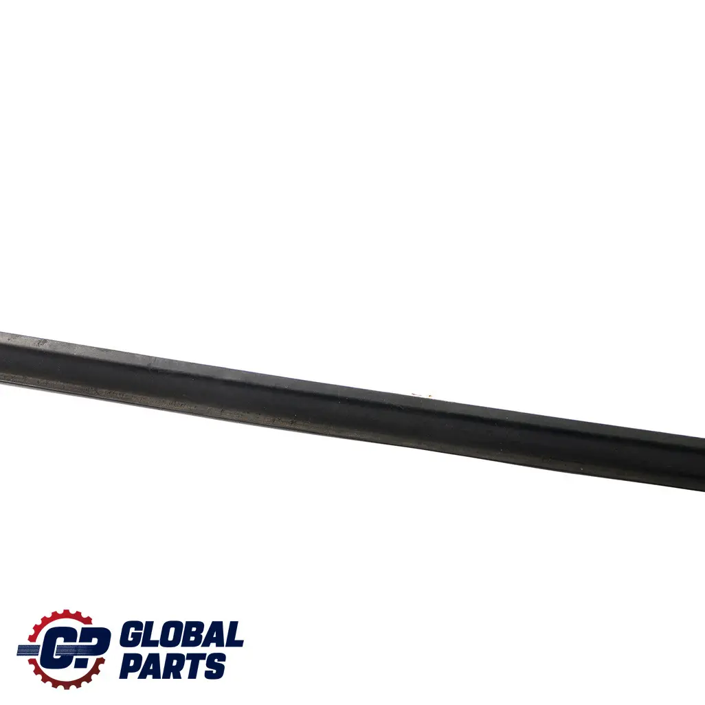 Frente Izquierda Puerta De La tira De sellado inferior Trim Rail para Mercedes W204 con número de pieza A2046903562 Mercedes W204 Frente Izquierda Puerta De La tira De sellado inferior Trim Rail - SKU A2046903562 - Número de pieza A2046903562