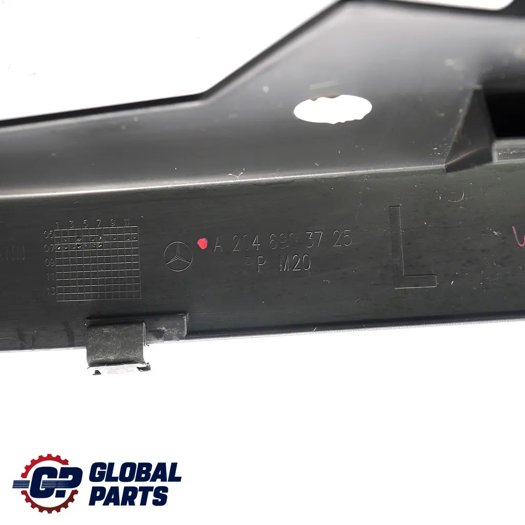 Bande De Recouvrement Entrée Arrière Gauche N/S Trim pour Mercedes W204 à propos du numéro de pièce A2046903725 Mercedes W204 Bande De Recouvrement Entrée Arrière Gauche N/S Trim - SKU A2046903725 - Numéro de pièce A2046903725