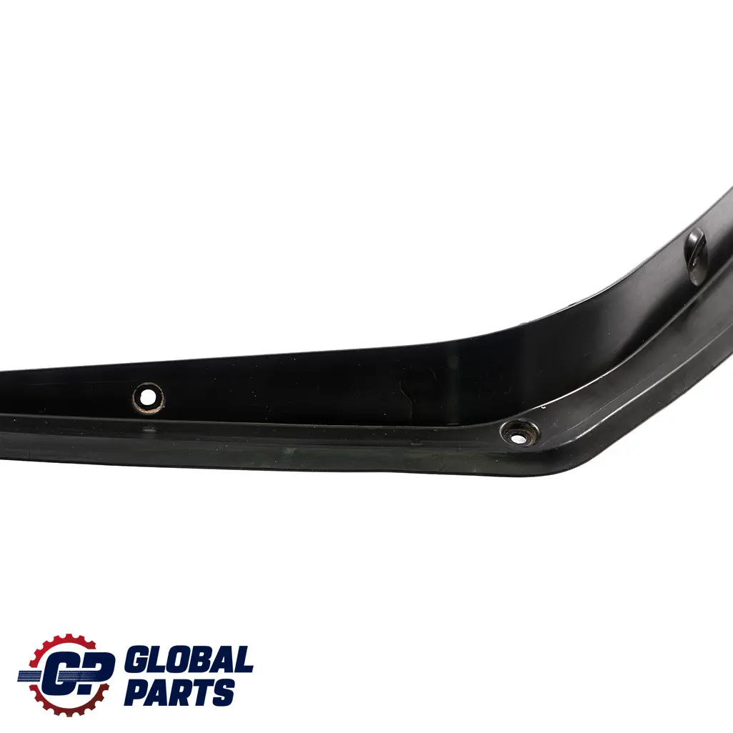  Mercedes-Benz Classe C W204 Rear Left Trim Strip Panel Trunk Cover - SKU A2046931533 - Numéro de pièce A2046931533