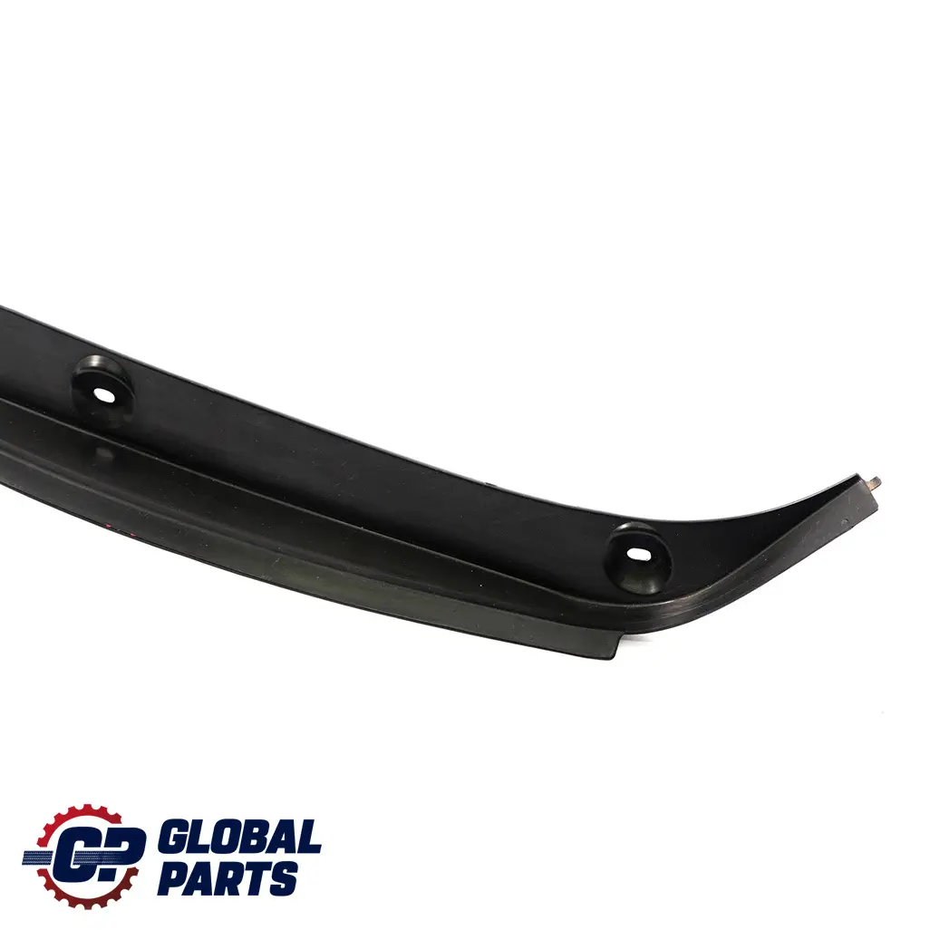  Mercedes-Benz Classe C W204 Rear Left Trim Strip Panel Trunk Cover - SKU A2046931533 - Numéro de pièce A2046931533