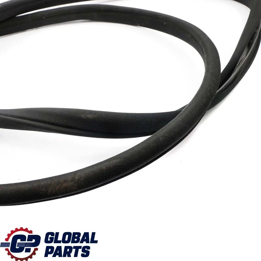  Mercedes-Benz W204 Guarnizione Portiera Telaio Posteriore SX Destra A204697015 - SKU A2046970151 - Numero di parte A2046970151