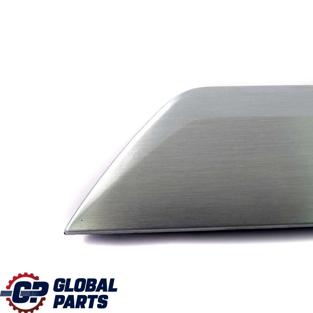 Junta Tapa Puerta Delantera Izquierda para Mercedes W204 con número de pieza A2047201722 Mercedes W204 Junta Tapa Puerta Delantera Izquierda - SKU A2047201722 - Número de pieza A2047201722