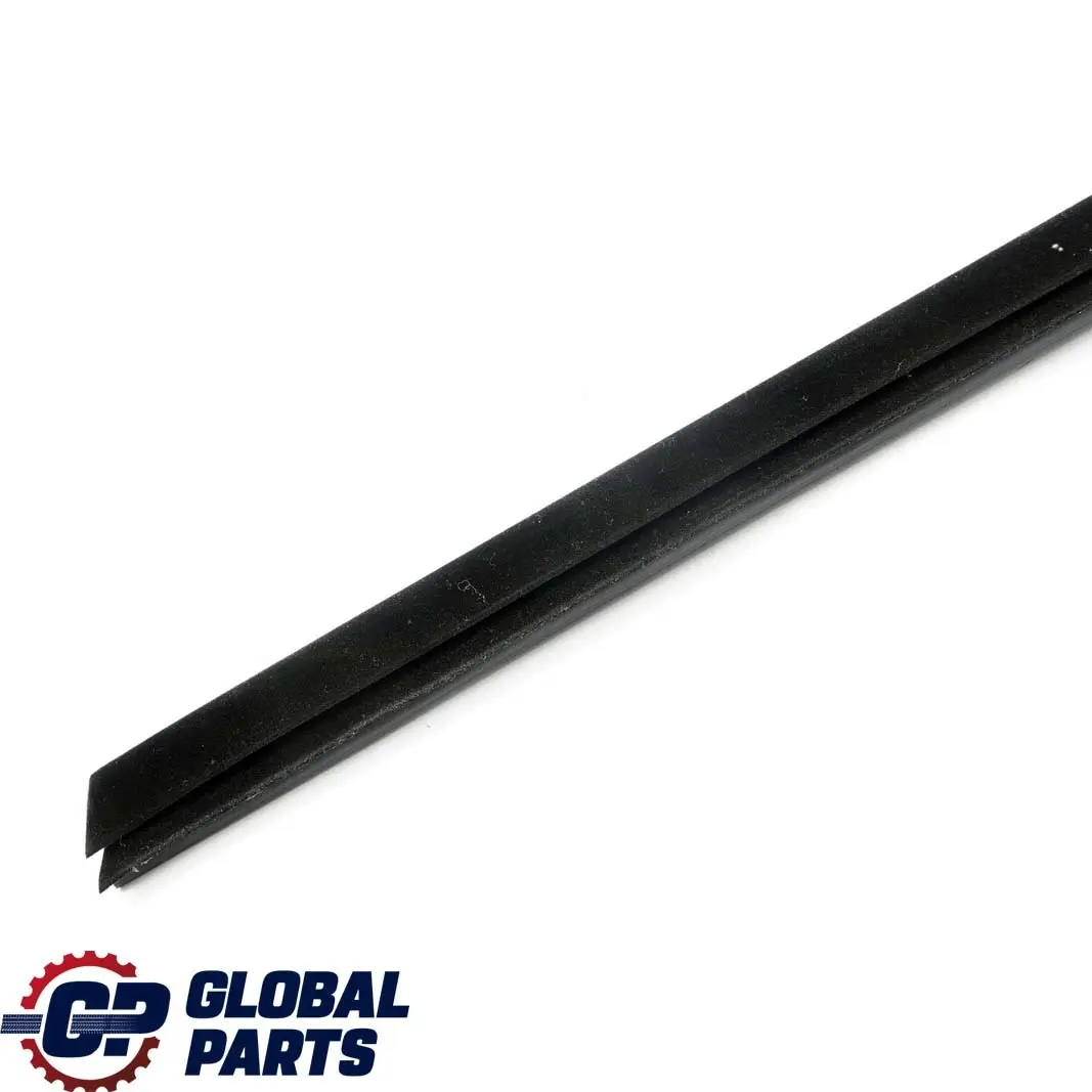 Mercedes W204 Delantero Izquierdo Puerta Ventana Interior Sello Rail - SKU A2047250165 - Número de pieza A2047250165