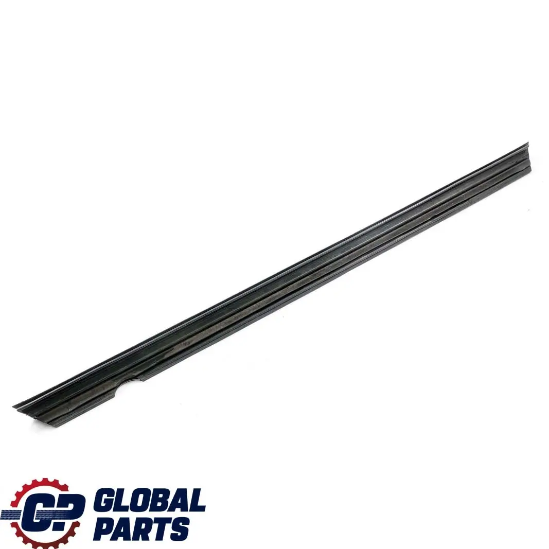 Mercedes W204 Delantero Izquierdo Puerta Ventana Interior Sello Rail - SKU A2047250165 - Número de pieza A2047250165