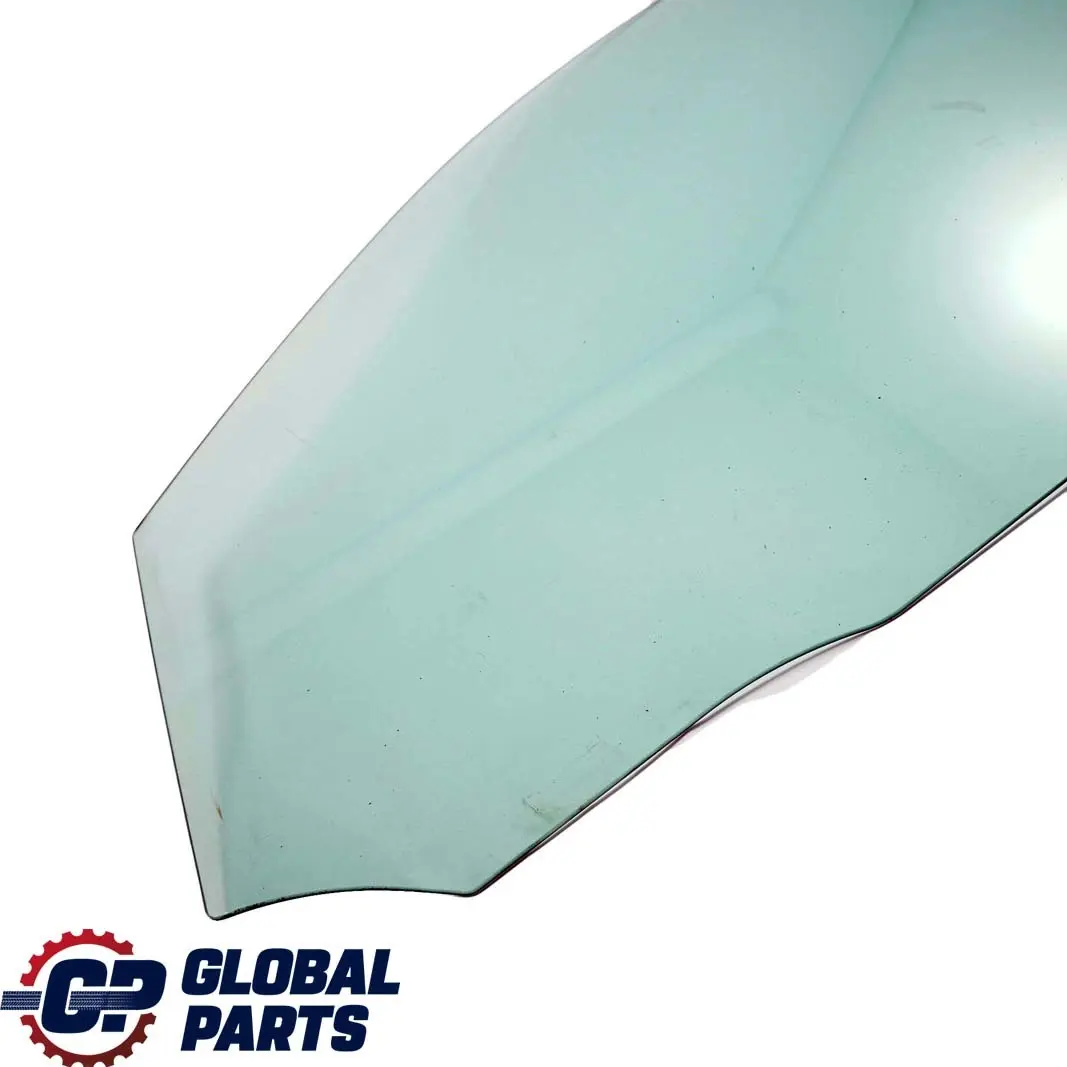 Vetro Finestra Verde AS2 Anteriore Sinistro per Mercedes W204 con numero di parte A2047250700 Mercedes W204 Vetro Finestra Verde AS2 Anteriore Sinistro - SKU A2047250700 - Numero di parte A2047250700