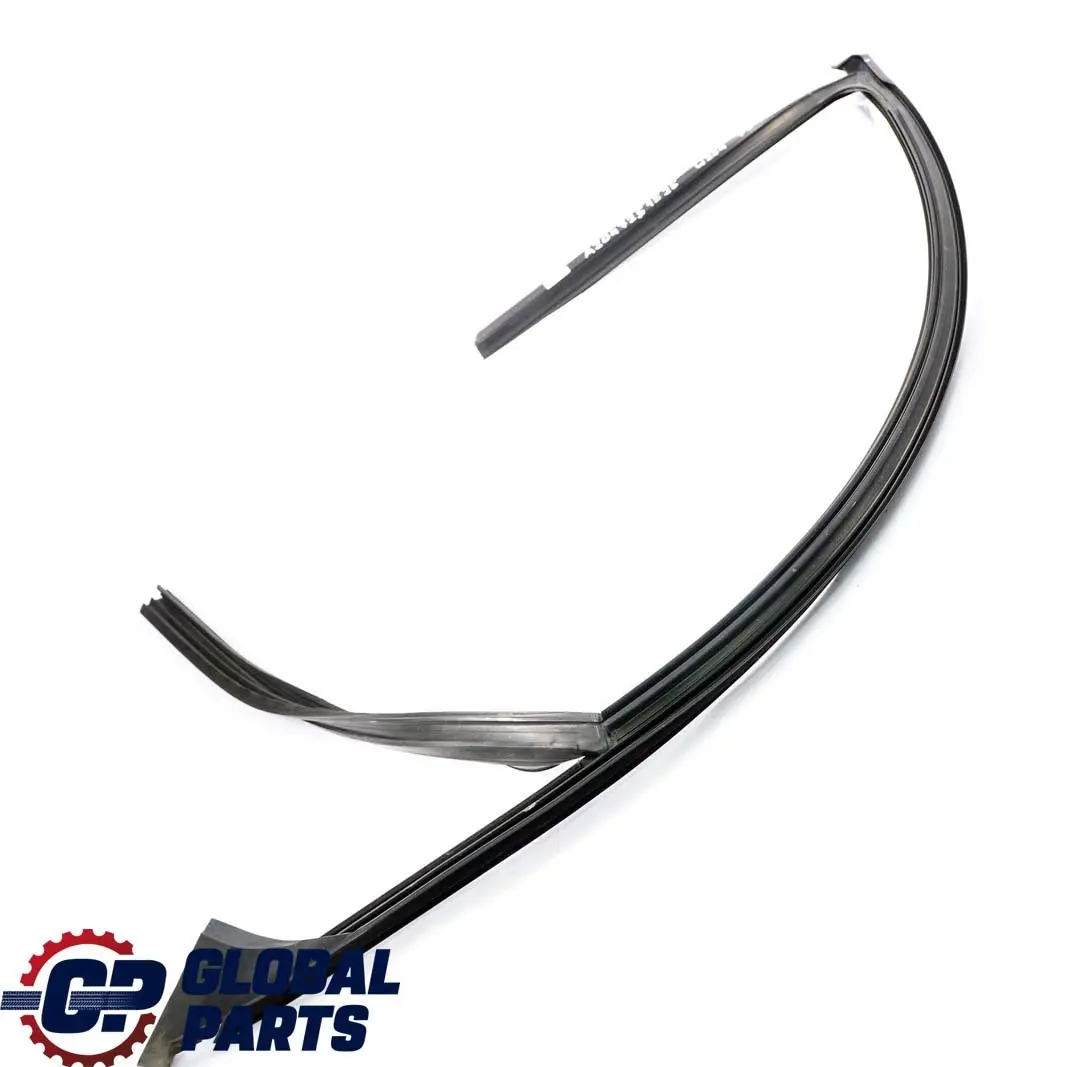 Mercedes W204 Finestrino porta anteriore sinistro Guarnizione interna interna - SKU A2047251525 - Numero di parte A2047251525