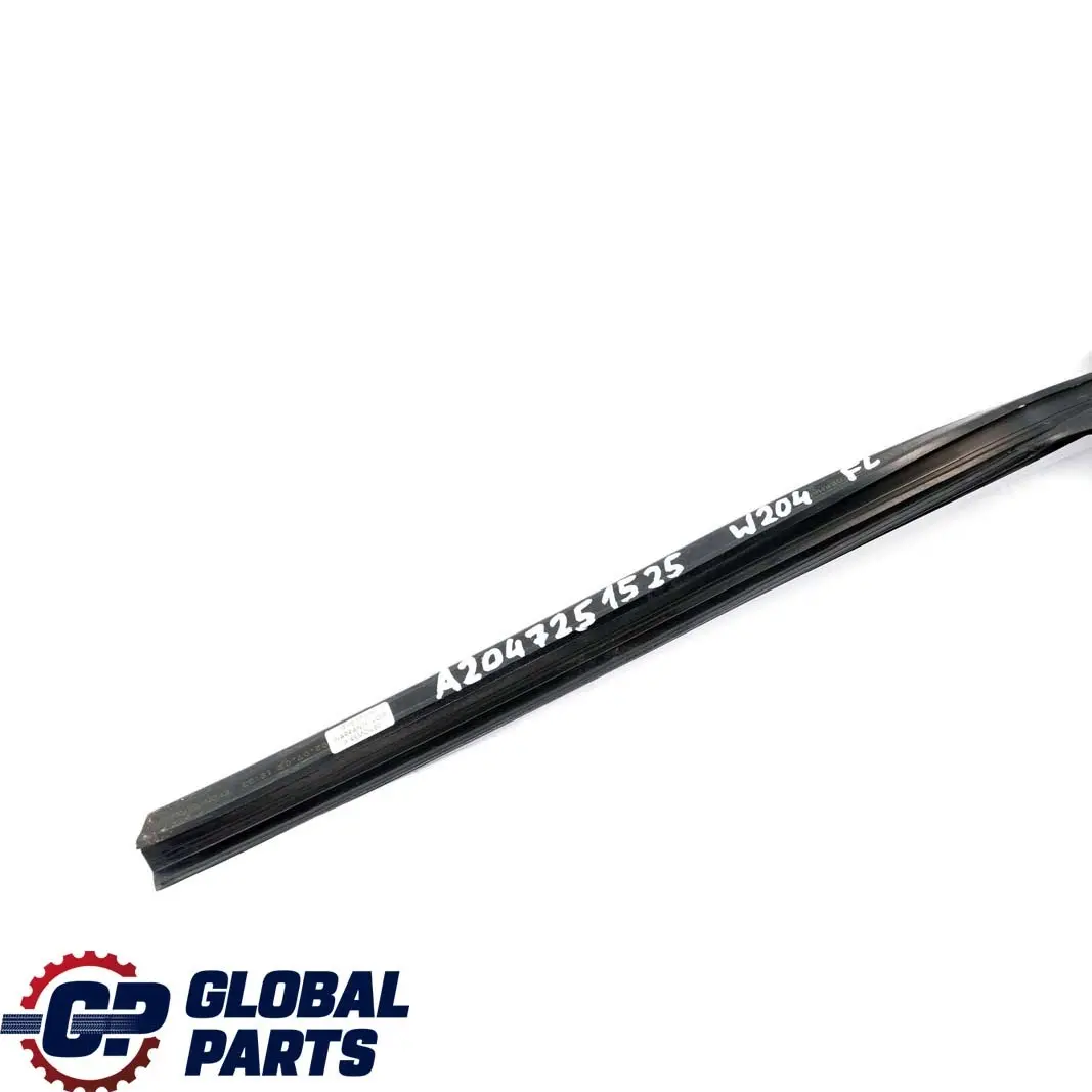 Mercedes W204 Finestrino porta anteriore sinistro Guarnizione interna interna - SKU A2047251525 - Numero di parte A2047251525
