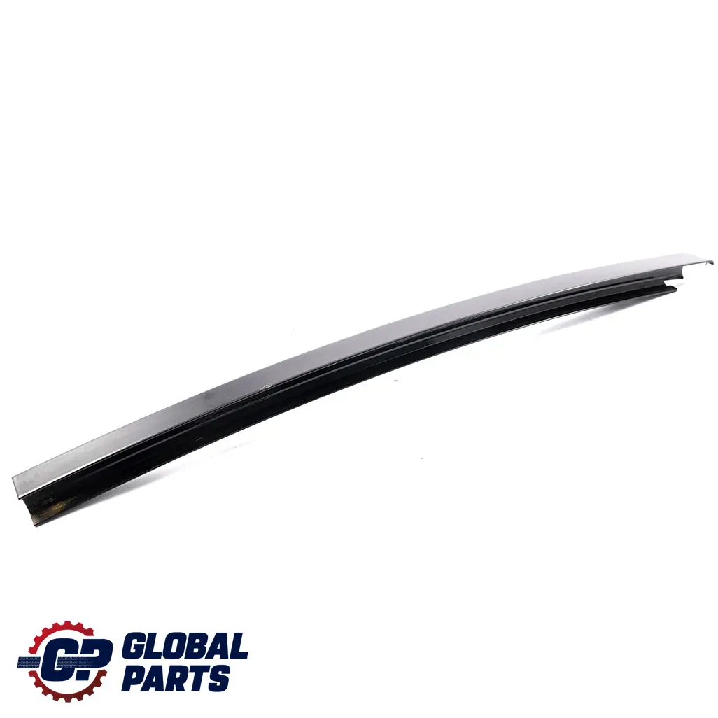Mercedes W204 Barra del finestrino posteriore destro Supporto guida vetro - SKU A2047301019 - Numero di parte A2047301019