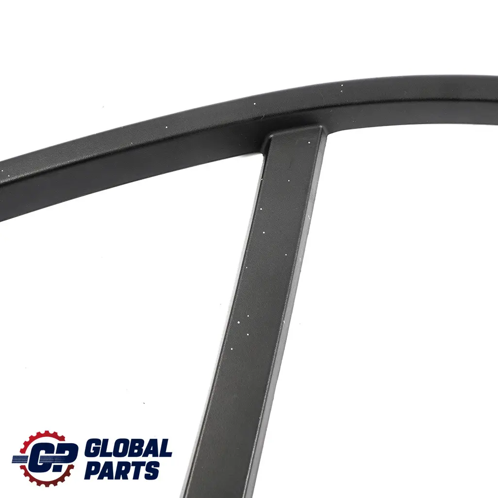 Copertura cornice finestrino porta posteriore sinistra N/S per Mercedes W204 Berlina con numero di parte A2047350171 Mercedes W204 Berlina Copertura cornice finestrino porta posteriore sinistra N/S - SKU A2047350171 - Numero di parte A2047350171