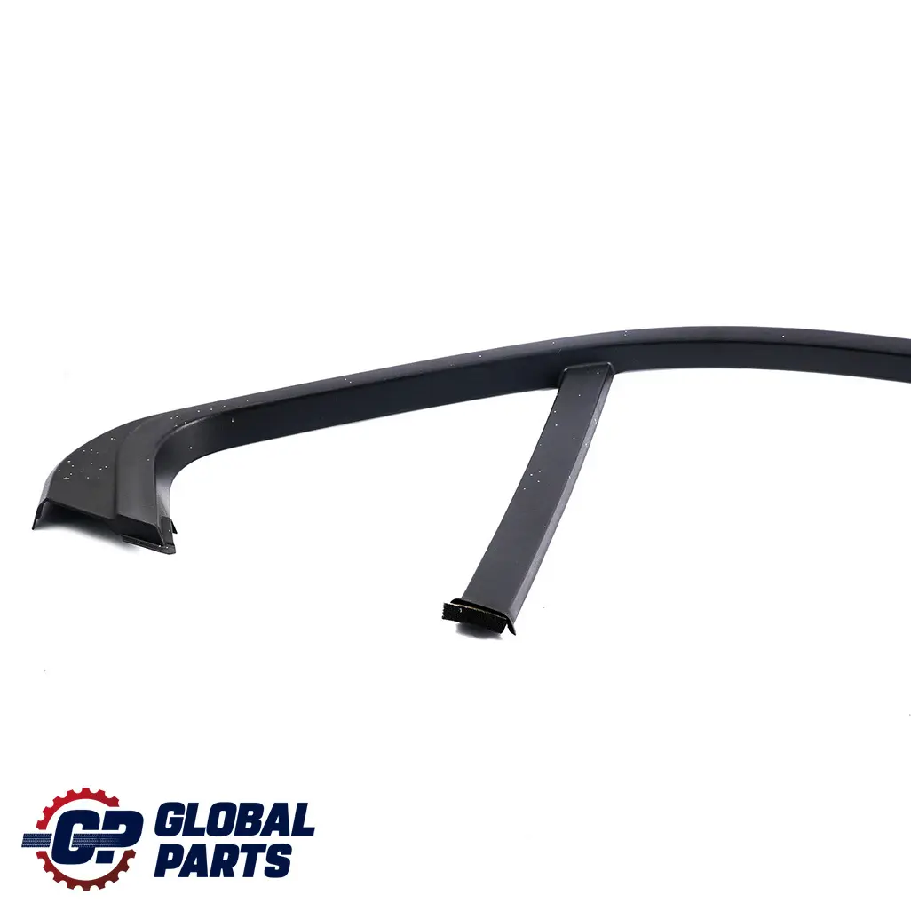 Copertura cornice finestrino porta posteriore sinistra N/S per Mercedes W204 Berlina con numero di parte A2047350171 Mercedes W204 Berlina Copertura cornice finestrino porta posteriore sinistra N/S - SKU A2047350171 - Numero di parte A2047350171