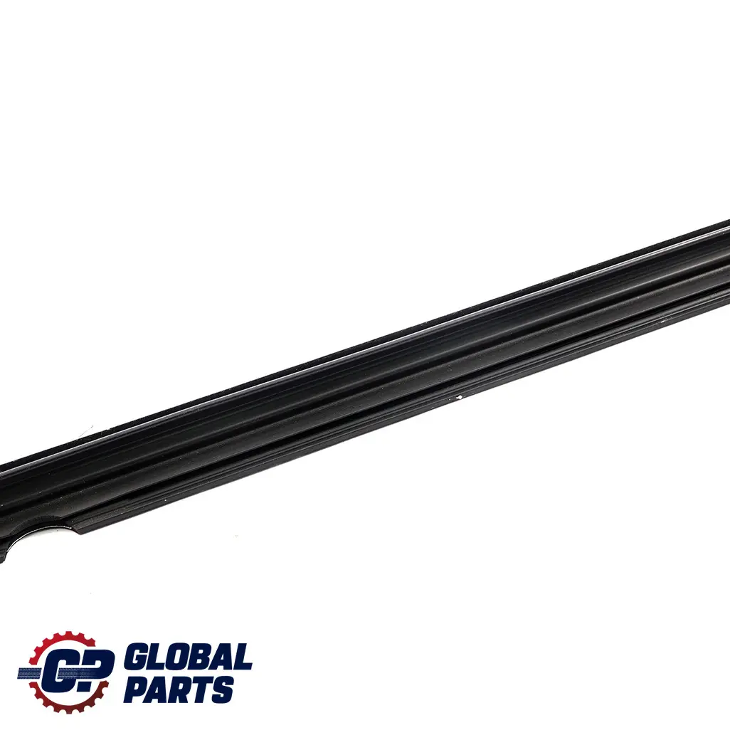 Mercedes Benz Classe C W204 Guarnizione Posteriore Dx Porta Finestra Modanatura - SKU A2047350465 - Numero di parte A2047350465