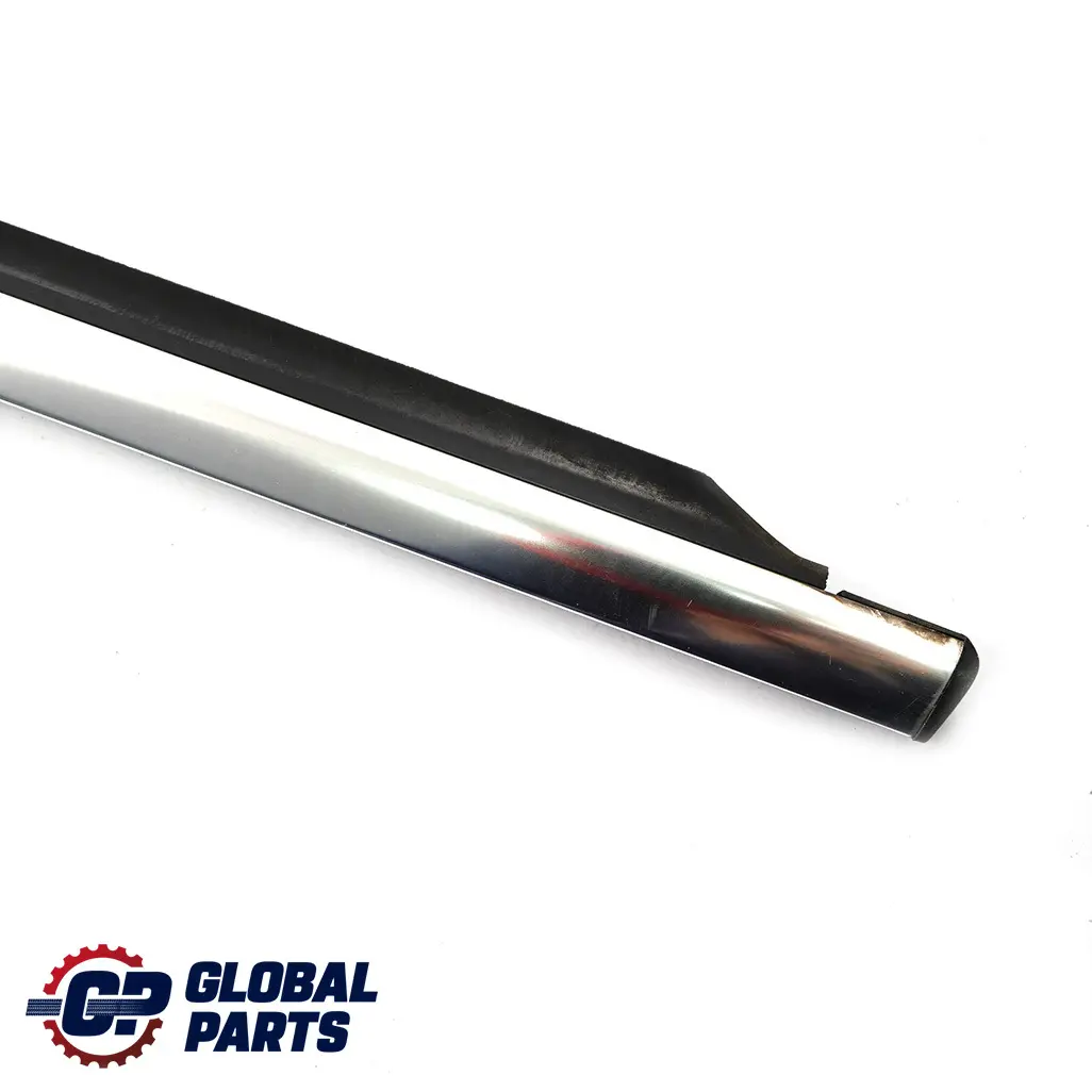  Mercedes-Benz C W204 Rear Door Window Strip Trim Left Rail - SKU A2047351565 - Numéro de pièce A2047351565