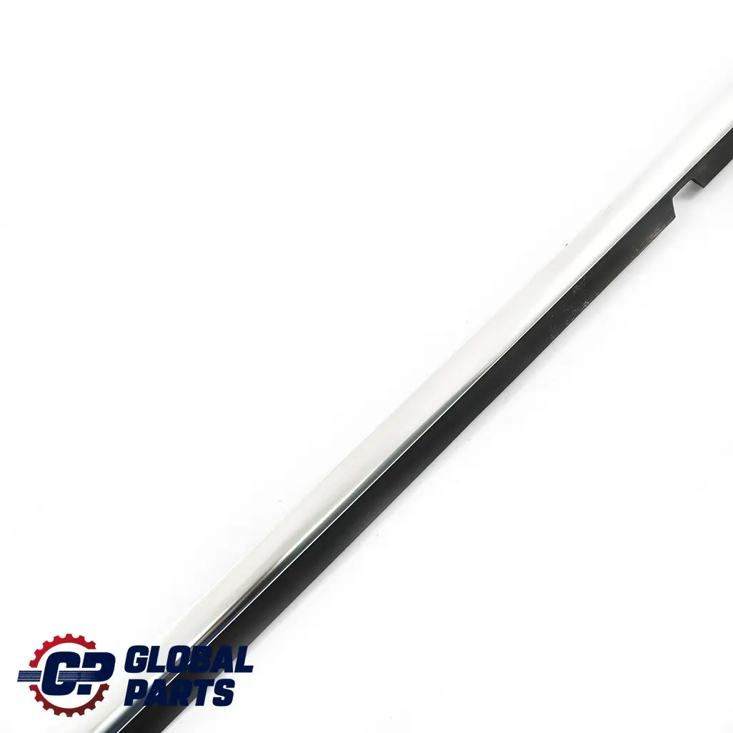Mercedes W204 Fenêtre de Porte Arrière Bordure Droite Rail - SKU A2047351665 - Numéro de pièce A2047351665