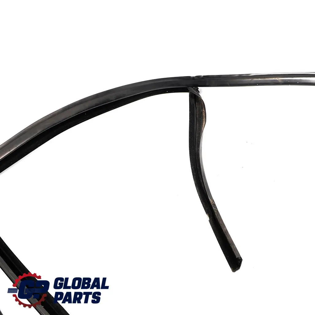 Mercedes W204 Porta posteriore sinistra N/S Telaio tenuta finestrino - SKU A2047352125 - Numero di parte A2047352125