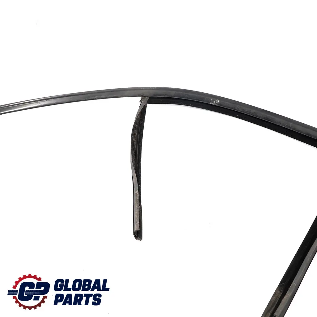 Cadre D'Étanchéité De Vitre Arrière Droite pour Mercedes W204 à propos du numéro de pièce A2047352225 Mercedes W204 Cadre D'Étanchéité De Vitre Arrière Droite - SKU A2047352225 - Numéro de pièce A2047352225