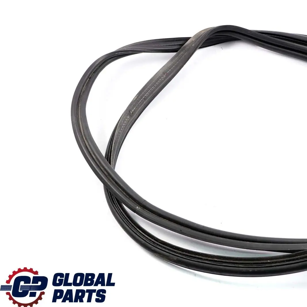 Guarnizione Scheibenklappe Portellone Mercedes W204 - SKU A2047500298 - Numero di parte A2047500298