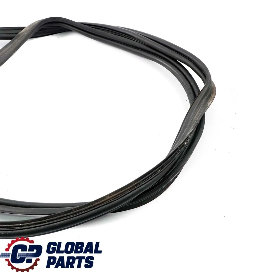 Guarnizione Scheibenklappe Portellone Mercedes W204 - SKU A2047500298 - Numero di parte A2047500298