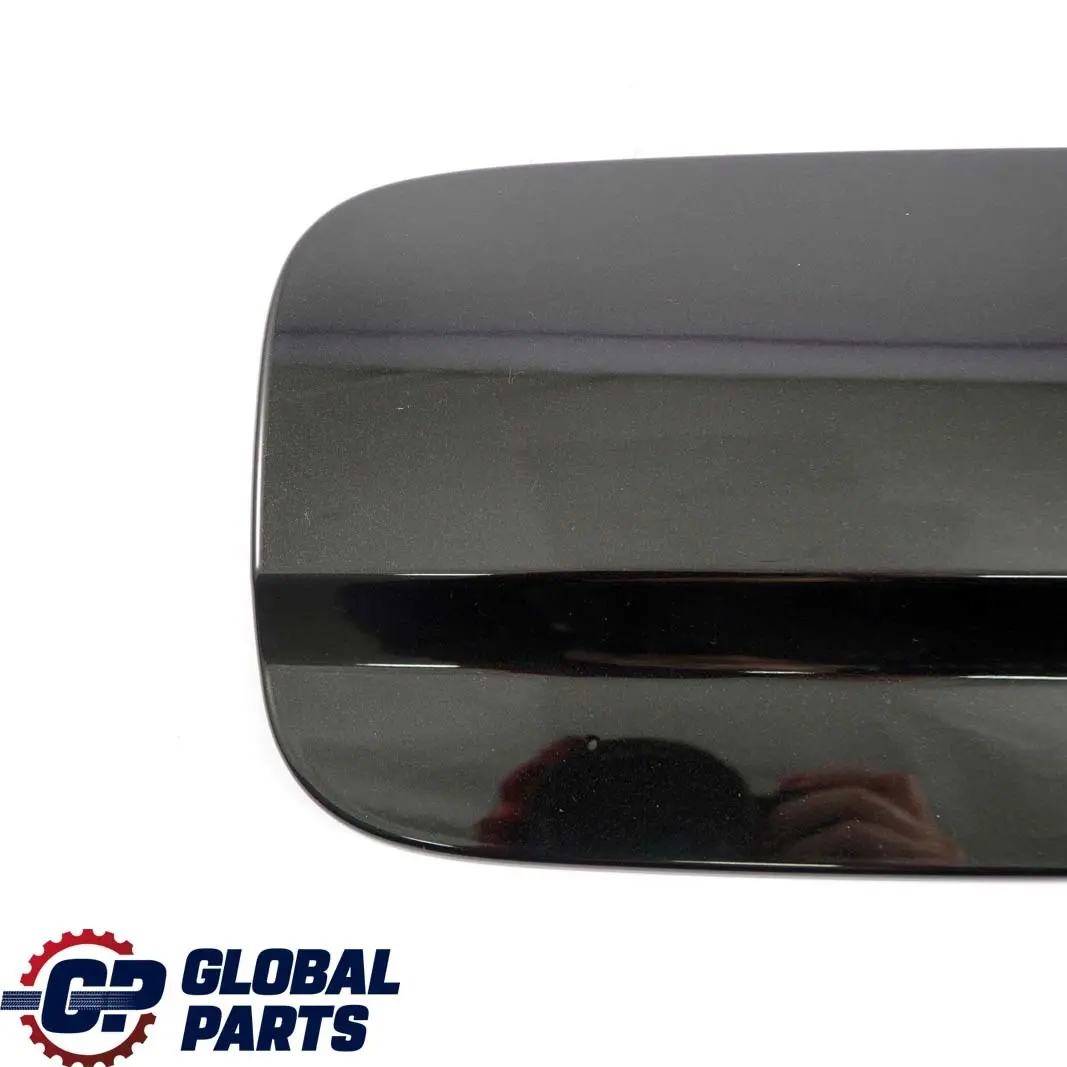 Klapka wlewu paliwa Obsidian Black do MERCEDES C W204 o numerze A2047570006 MERCEDES C W204 Klapka wlewu paliwa Obsidian Black - SKU A2047570006-OB - Numer Części A2047570006