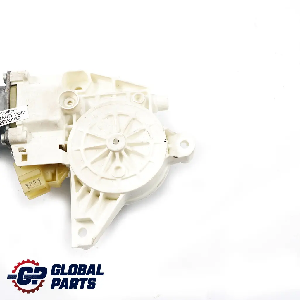 Mercedes-Benz C E W204 W212 Motor elevalunas trasero derecho para con número de pieza A2048200642 Mercedes-Benz C E W204 W212 Motor elevalunas trasero derecho - SKU A2048200642 - Número de pieza A2048200642