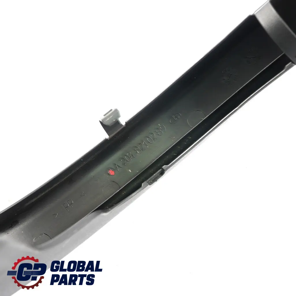 Mercedes-Benz Clase C W204 Tapa del maletero trasero derecha para con número de pieza A2048210289 Mercedes-Benz Clase C W204 Tapa del maletero trasero derecha - SKU A2048210289 - Número de pieza A2048210289