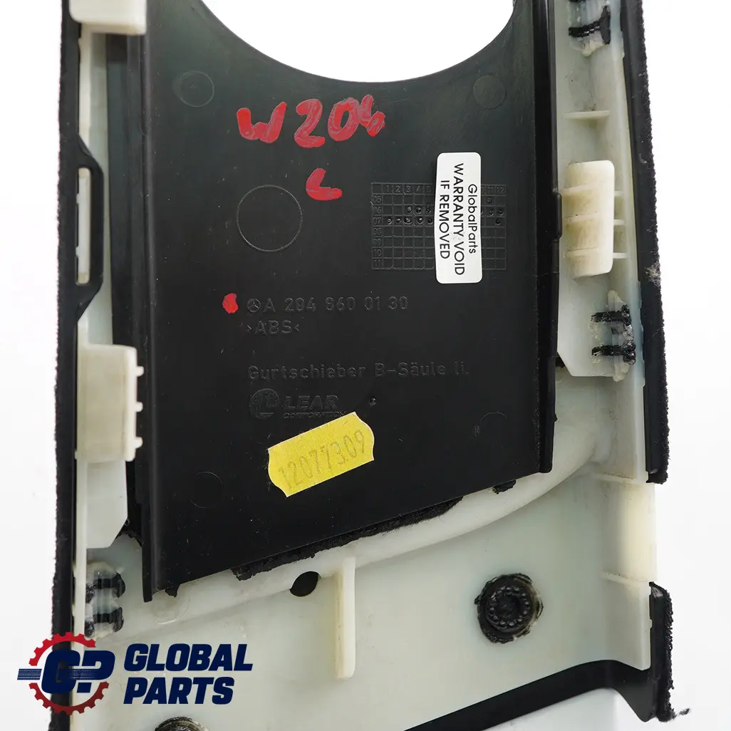 Columna Pilar B Izquierda Tapa Panel AMG para Mercedes W204 con número de pieza A2048600130 Mercedes W204 Columna Pilar B Izquierda Tapa Panel AMG - SKU A2048600130 - Número de pieza A2048600130