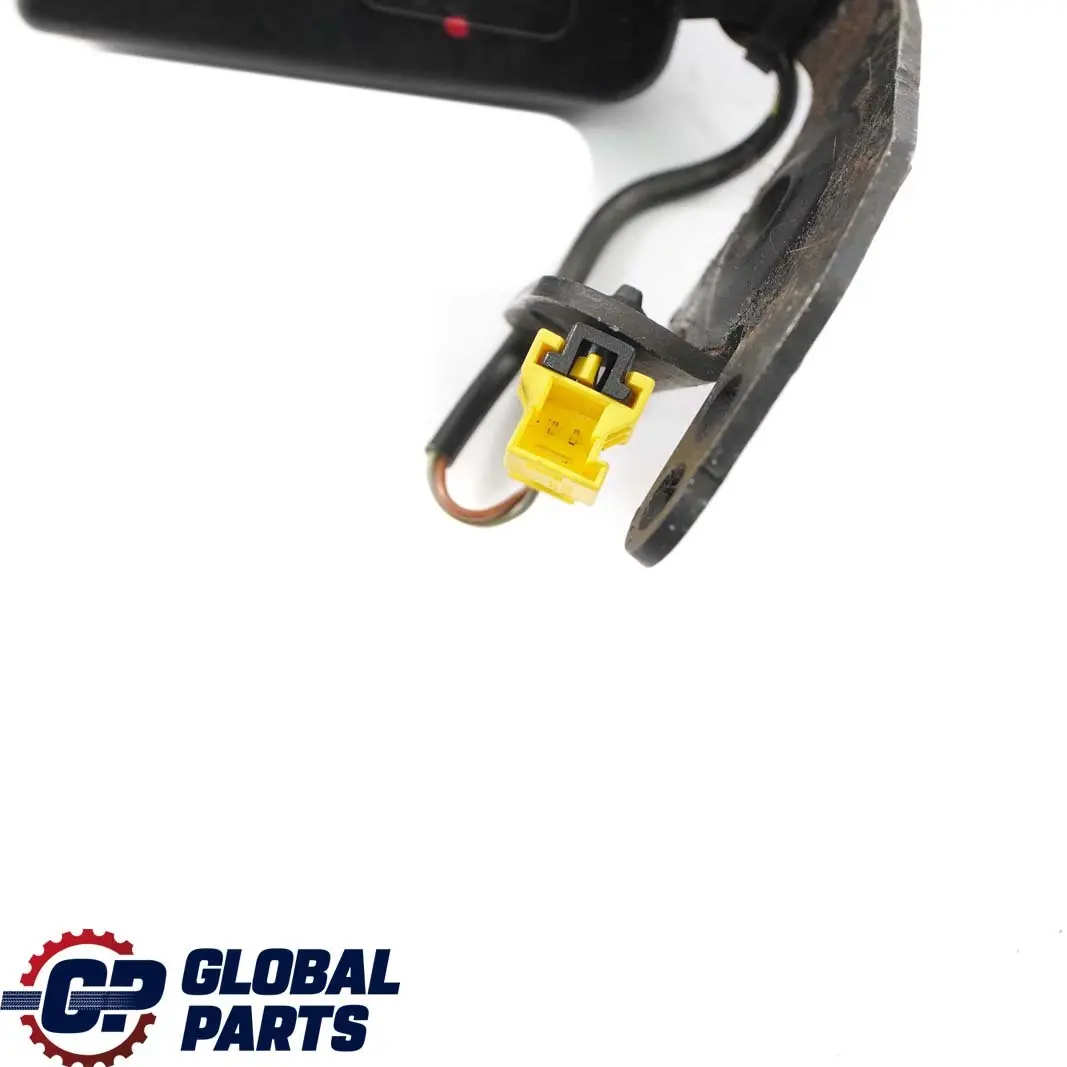 Mercedes W204 Banquette arrière gauche Tendeur de ceinture - SKU A2048600569 - Numéro de pièce A2048600569