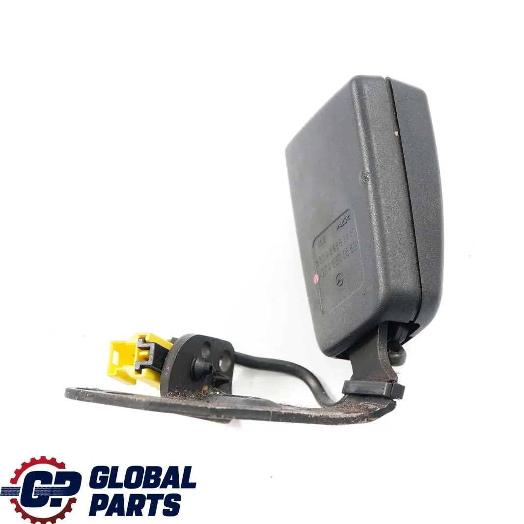 Zapinka Pasa Lewy Tył do Mercedes W204 o numerze A2048600569 Mercedes W204 Zapinka Pasa Lewy Tył - SKU A2048600569 - Numer Części A2048600569