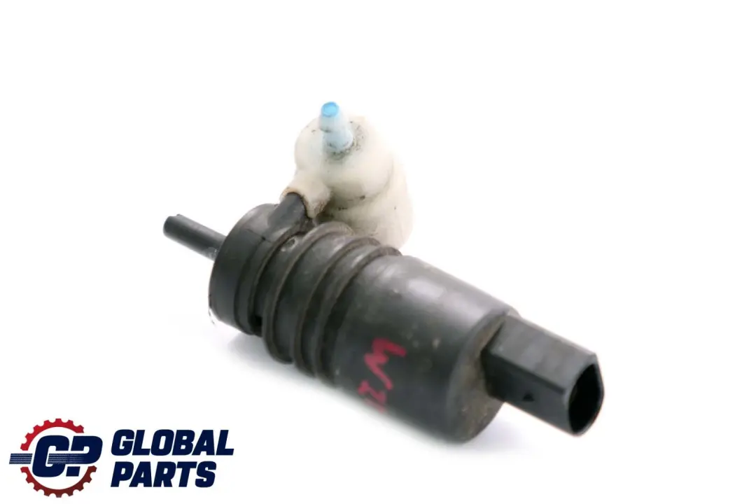 Bomba Lavaparabrisas para Mercedes W204 W212 W245 con número de pieza A2048660221 Mercedes W204 W212 W245 Bomba Lavaparabrisas - SKU A2048660221 - Número de pieza A2048660221