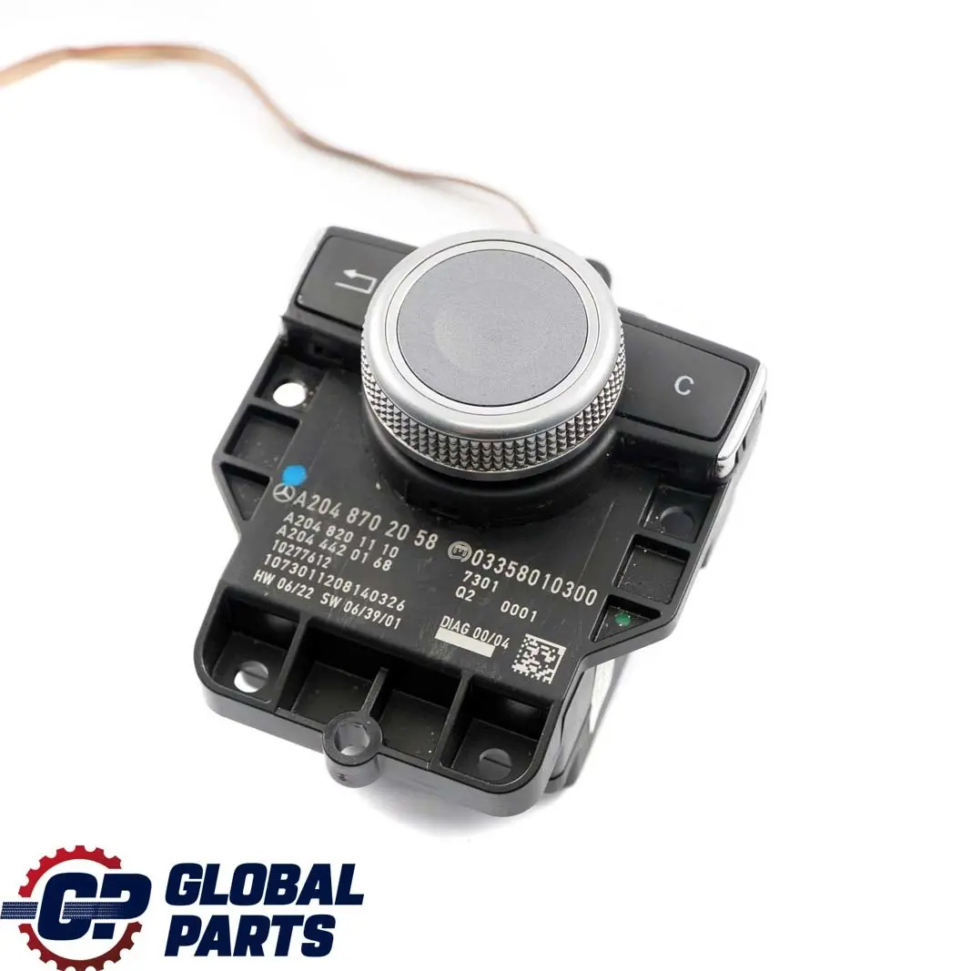  Mercedes-Benz W204 Bouton Funksteuerungsfunktion - SKU A2048702058 - Numéro de pièce A2048702058