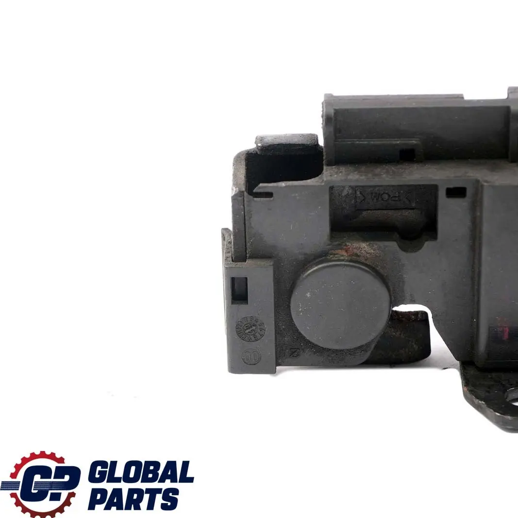 Interruttore di sicurezza dell'allarme motore per Mercedes W204 con numero di parte A2048707910 Mercedes W204 Interruttore di sicurezza dell'allarme motore - SKU A2048707910 - Numero di parte A2048707910