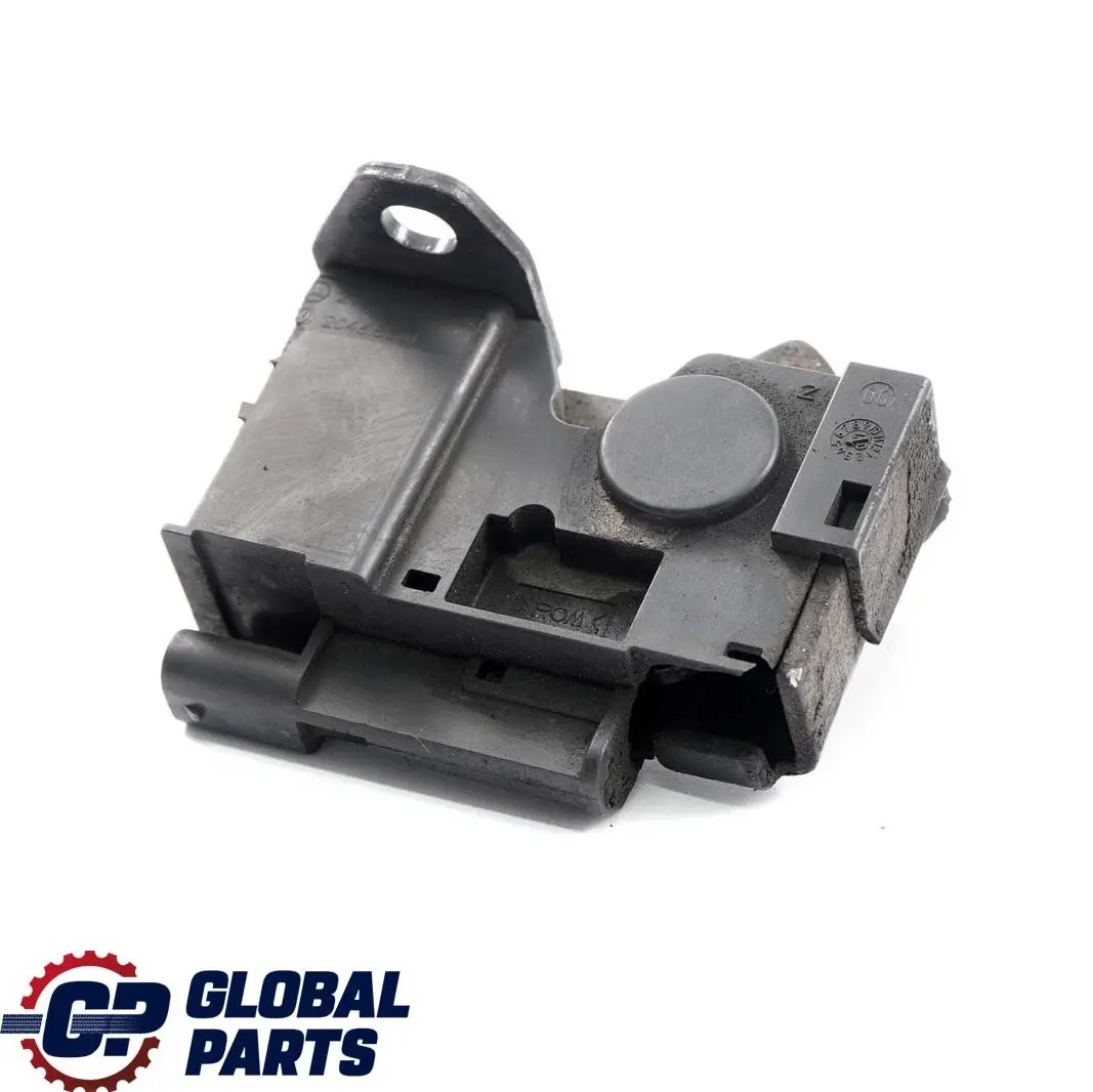 Mercedes W204 Cofano motore Serratura di sicurezza - SKU A2048800160 - Numero di parte A2048800160
