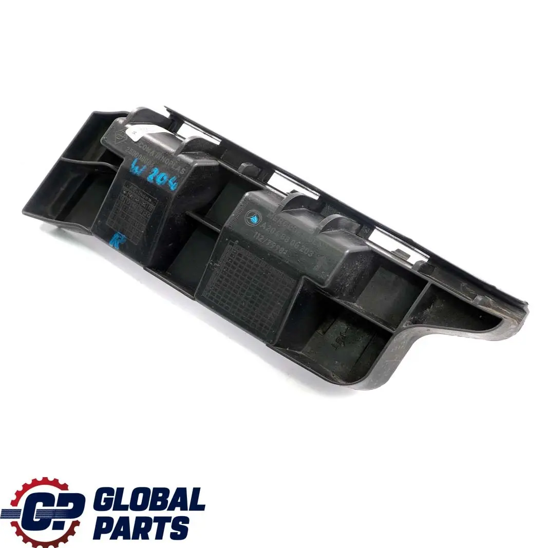 Choc-Receveur Arriere Support Couvercle Droit pour Mercedes W204 à propos du numéro de pièce A2048800203 Mercedes W204 Choc-Receveur Arriere Support Couvercle Droit - SKU A2048800203 - Numéro de pièce A2048800203