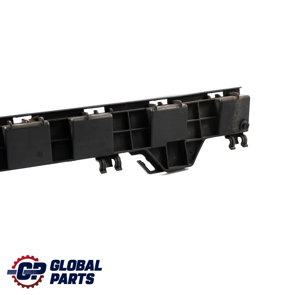 Mercedes C W204 Paraurti posteriore Guida centrale Supporto staffa - SKU A2048850565 - Numero di parte A2048850565