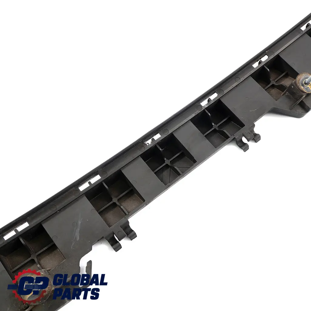 Mercedes C W204 Paraurti posteriore Guida centrale Supporto staffa - SKU A2048850565 - Numero di parte A2048850565