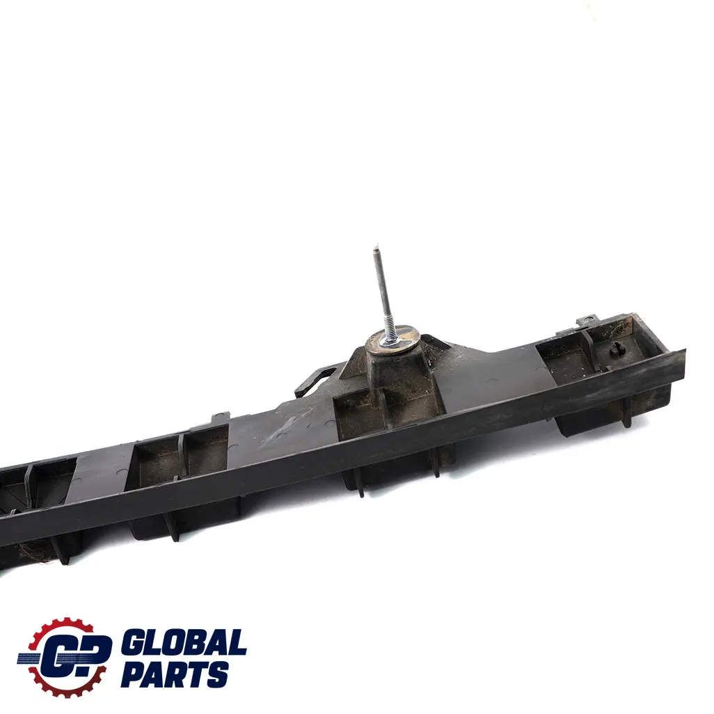 Mercedes C W204 pare-chocs arrière support de guide central support - SKU A2048850565 - Numéro de pièce A2048850565