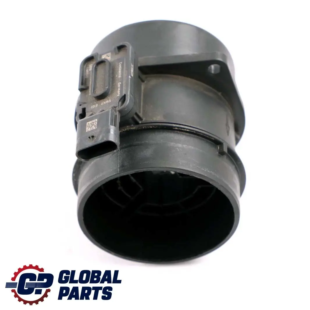 Przepływomierz Powietrza do Mercedes W176 o numerze A2053402300 Mercedes W176 Przepływomierz Powietrza - SKU A2053402300 - Numer Części A2053402300