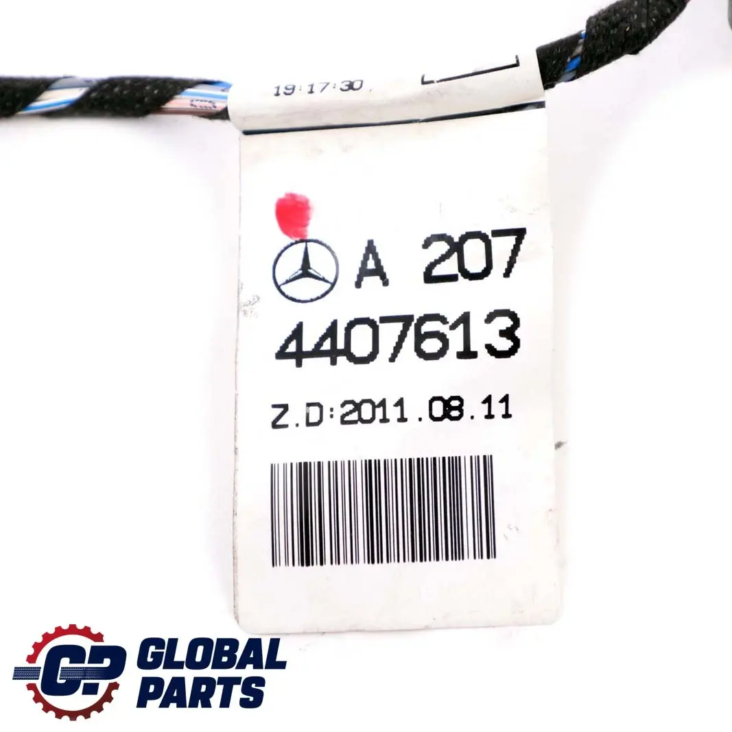 Mercedes Clase E W207 Cabrio A207 Mazo de cables de la consola central divisoria - SKU A2074407613 - Número de pieza A2074407613