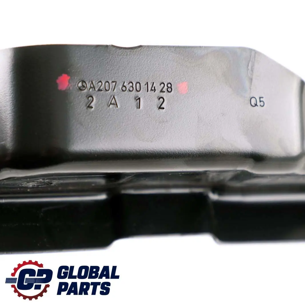 W207 Cabrio Supporto staffa posteriore destra montante per Mercedes A207 con numero di parte A2076301428 Mercedes A207 W207 Cabrio Supporto staffa posteriore destra montante - SKU A2076301428 - Numero di parte A2076301428