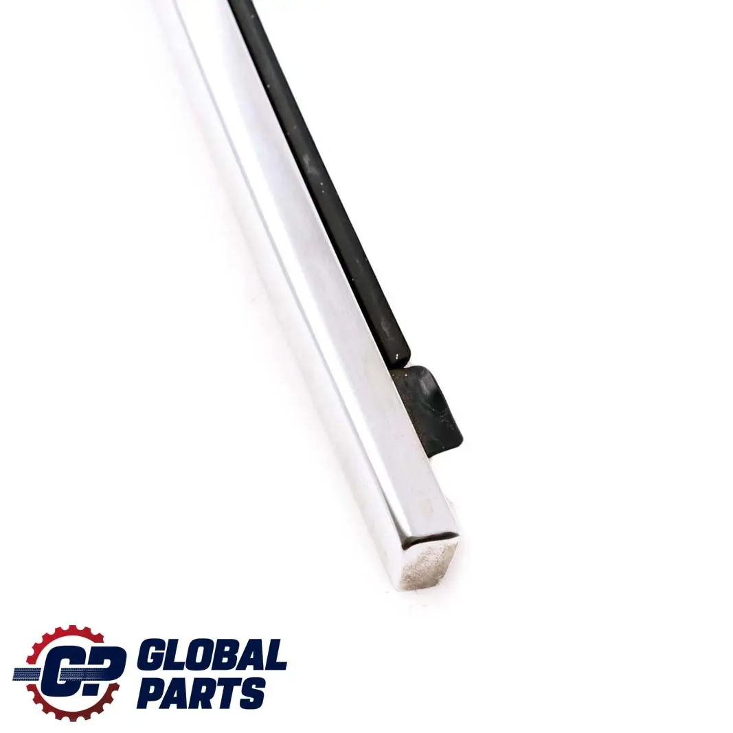 W207 Tira sellado raíl ventana puerta trasera izquierda Cabrio para Mercedes A207 con número de pieza A2076701300 Mercedes A207 W207 Tira sellado raíl ventana puerta trasera izquierda Cabrio - SKU A2076701300 - Número de pieza A2076701300