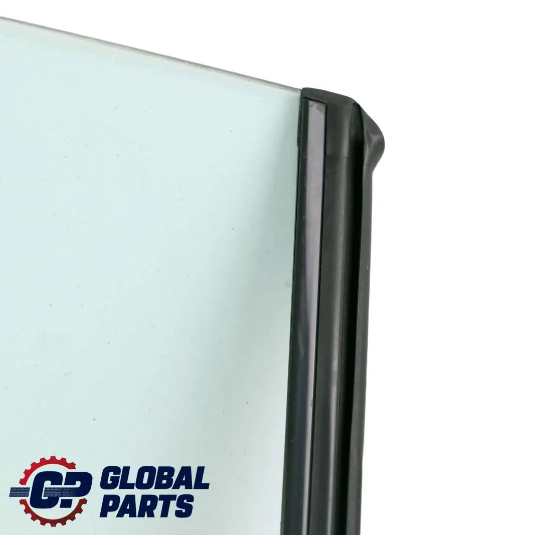 Vitre Arrière Droite AS2 pour Mercedes A207 Cabriolet à propos du numéro de pièce A2076701800 Mercedes A207 Cabriolet Vitre Arrière Droite AS2 - SKU A2076701800 - Numéro de pièce A2076701800